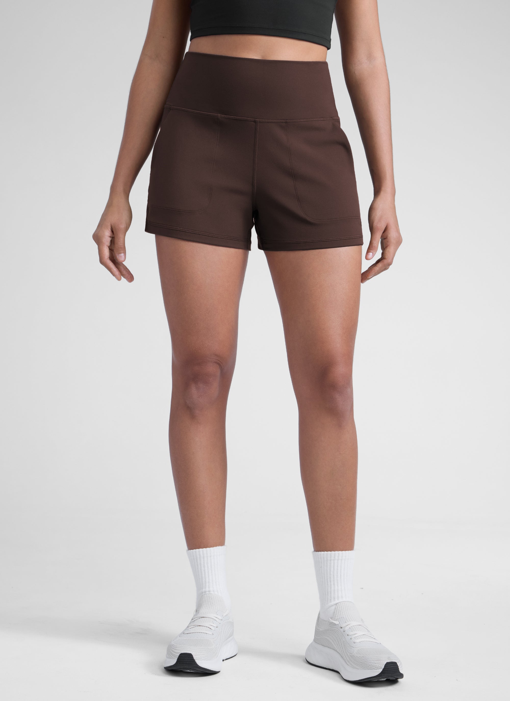 CRZ YOGA Damen Butterlift Shorts mit Taschen ohne Liner - 8 cm Heißes Fudge-Brown