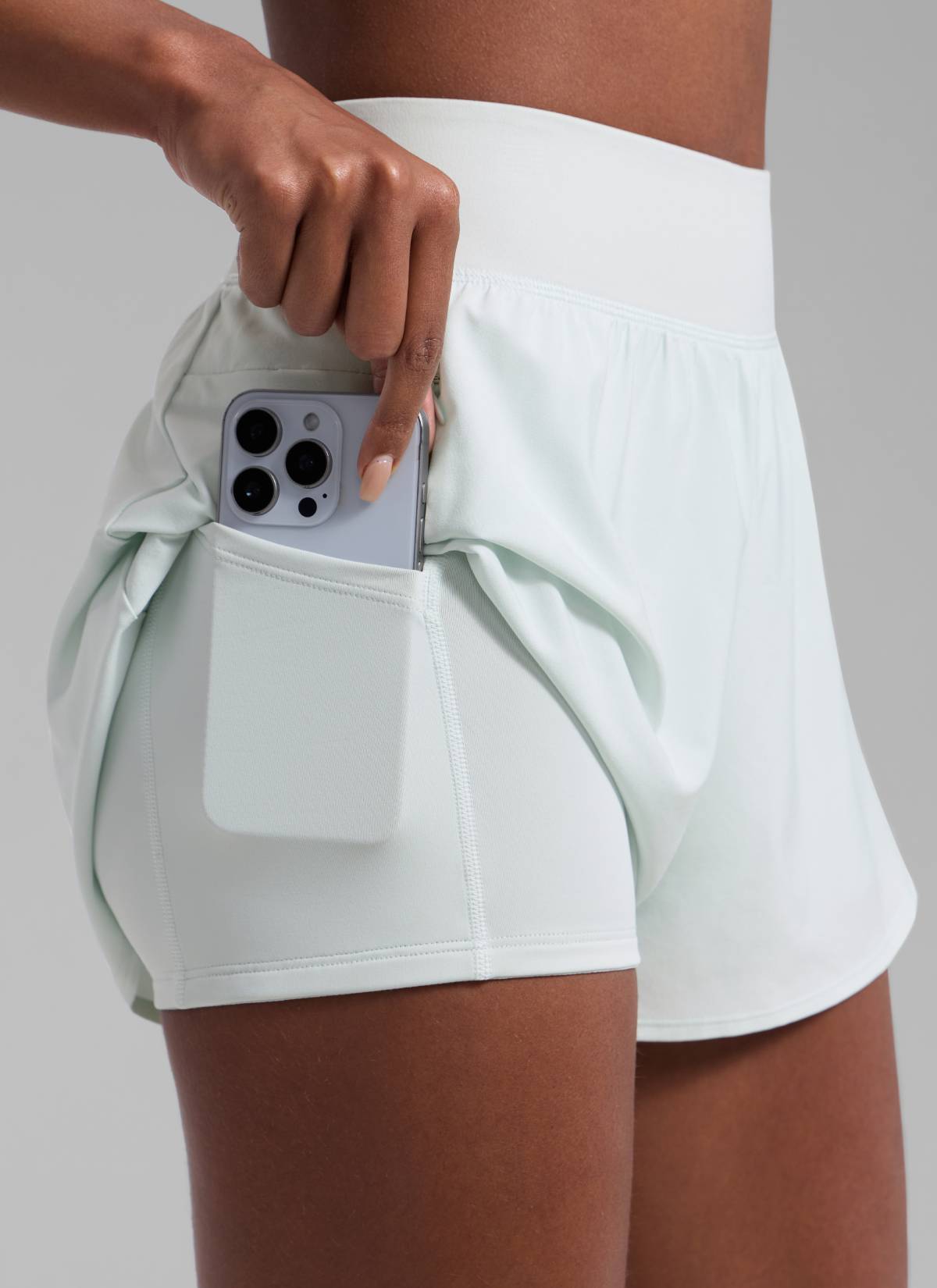 CRZ YOGA Damen 2 in 1 Laufshorts mit Reißverschlusstaschen - 8 cm Meeresluft