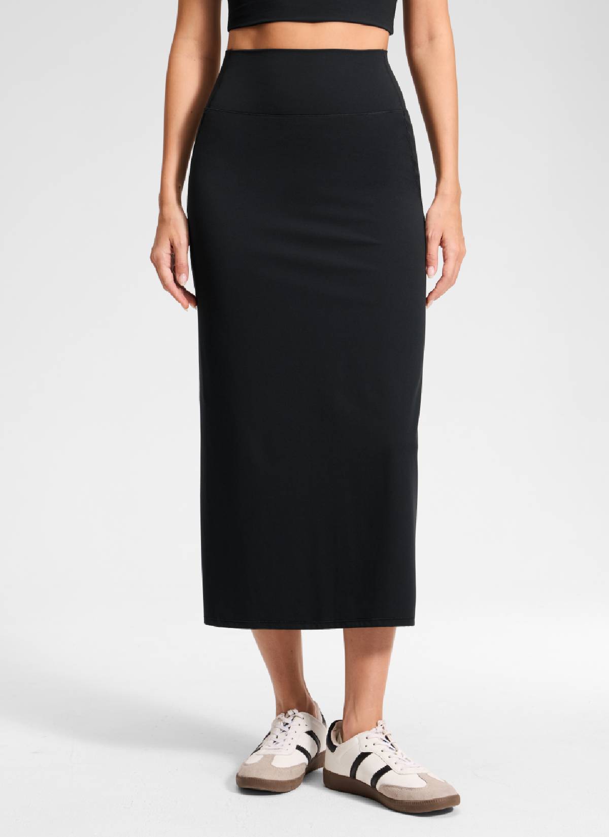 CRZ YOGA Damen Butterlift Maxi Bleistiftrock mit Rückenschlitz Schwarz @model_info:Anna