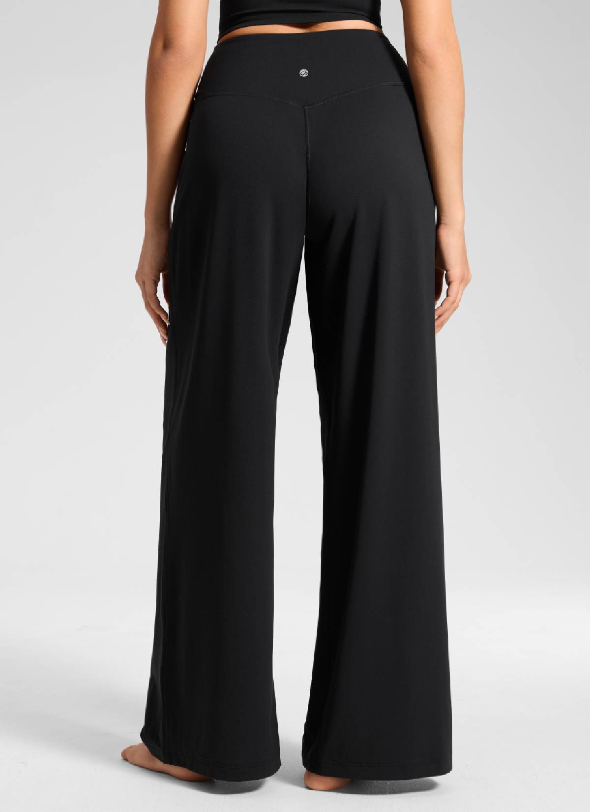 CRZ YOGA Damen Butterluxe Palazzo Hose mit Taschen und Falten - 76cm Schwarz