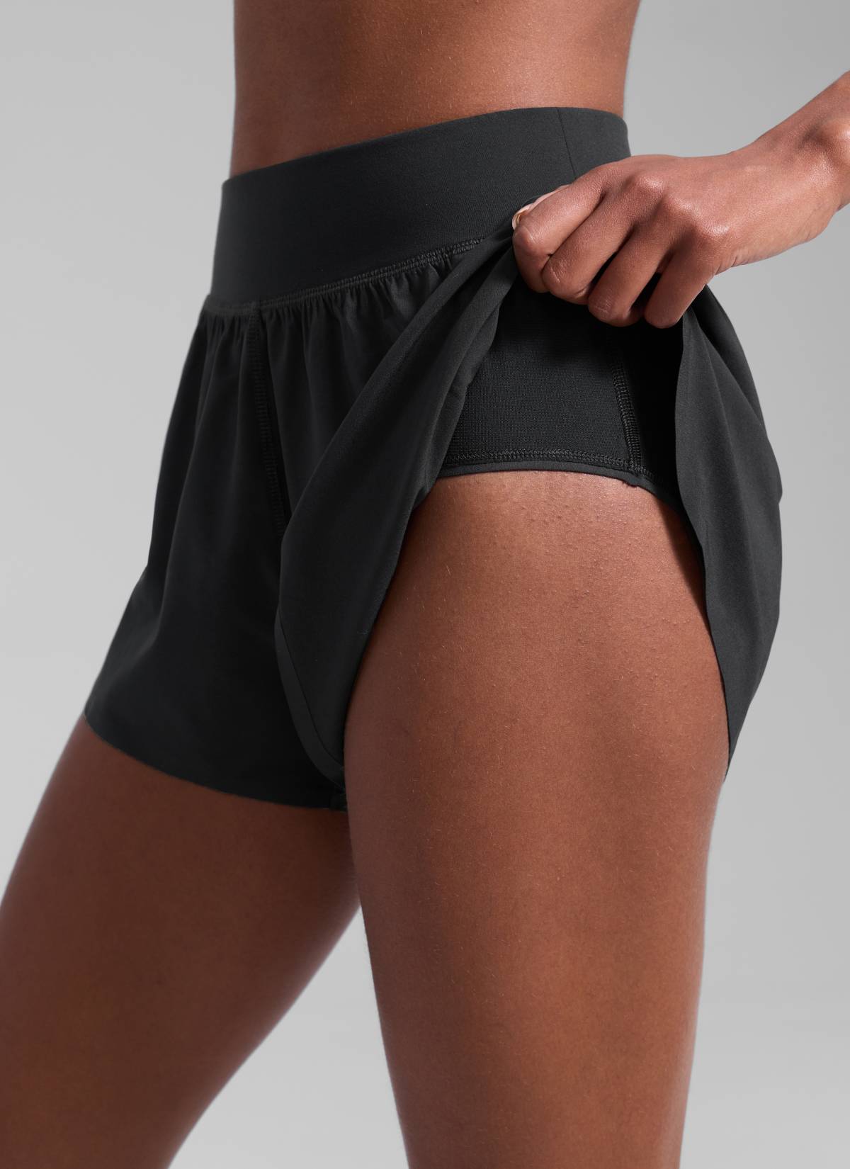 CRZ YOGA Damen Splits Sport Shorts mit Reißverschlusstasche - 7,6 cm Schwarz
