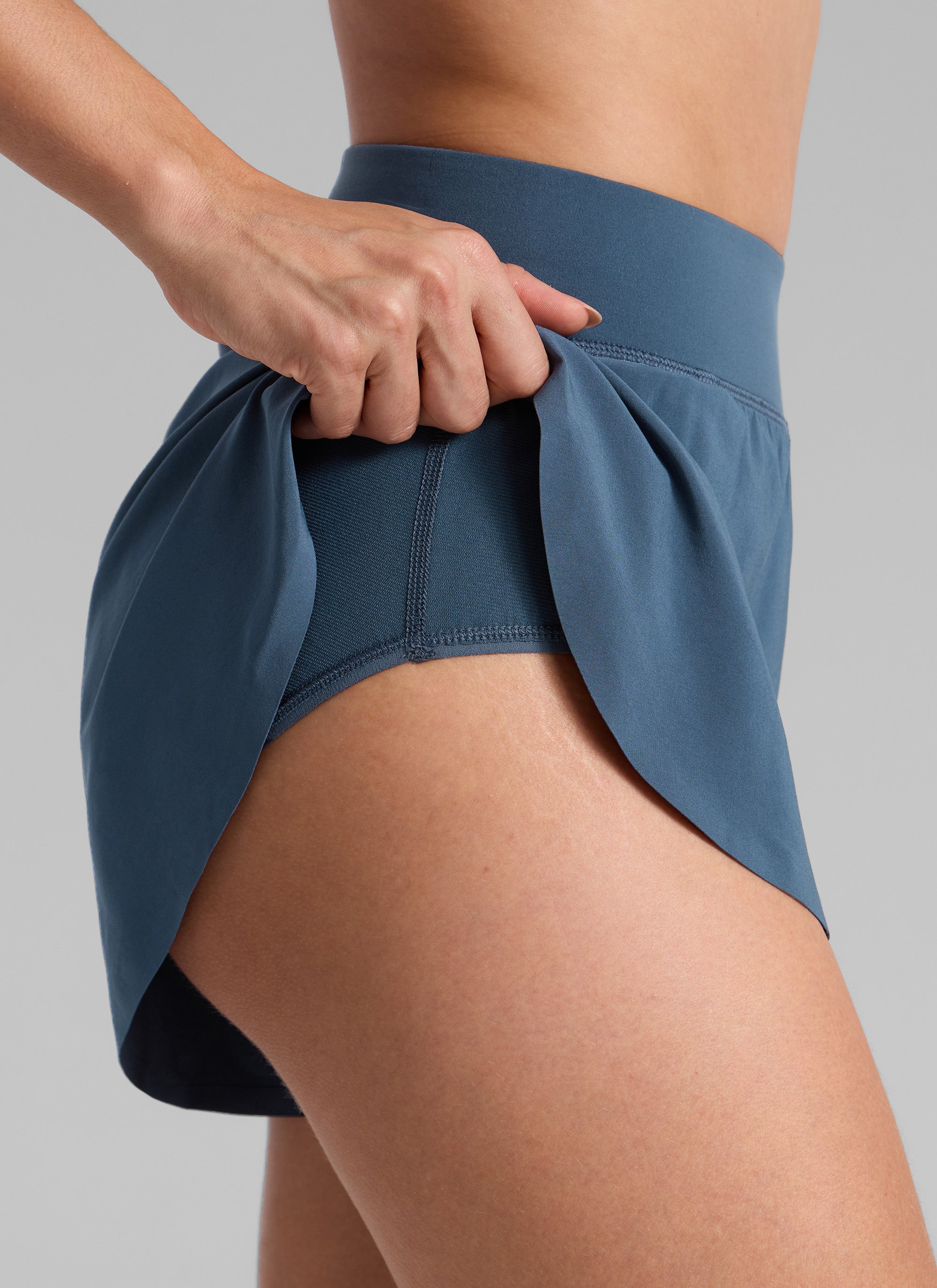 CRZ YOGA Damen Splits Sport Shorts mit Reißverschlusstasche - 8cm Sternenlicht
