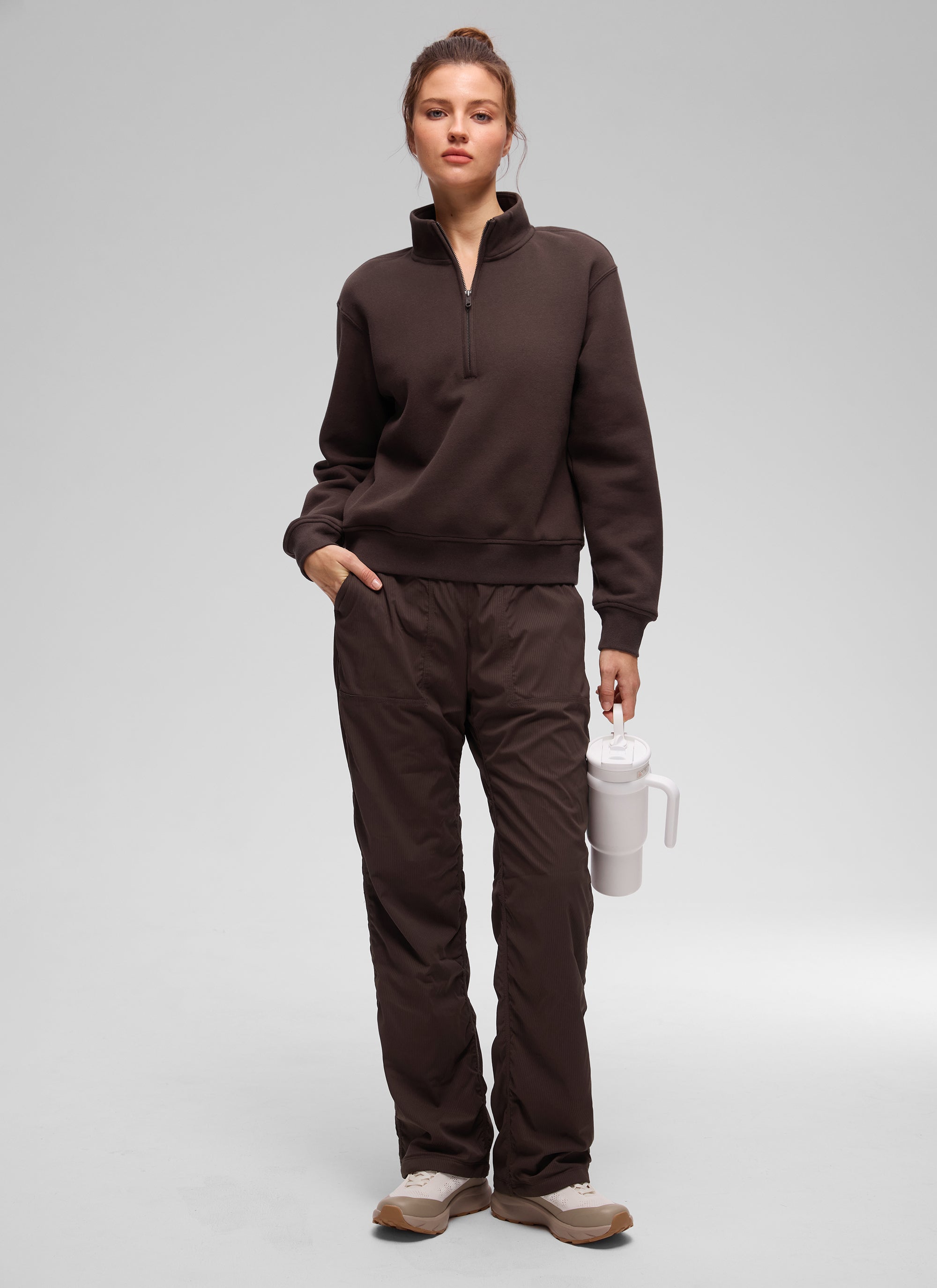 CRZ YOGA Damen Fleece Gefüttert Halber Reißverschluss Sweatshirt Heißes Fudge-Brown @model_info:Kerr