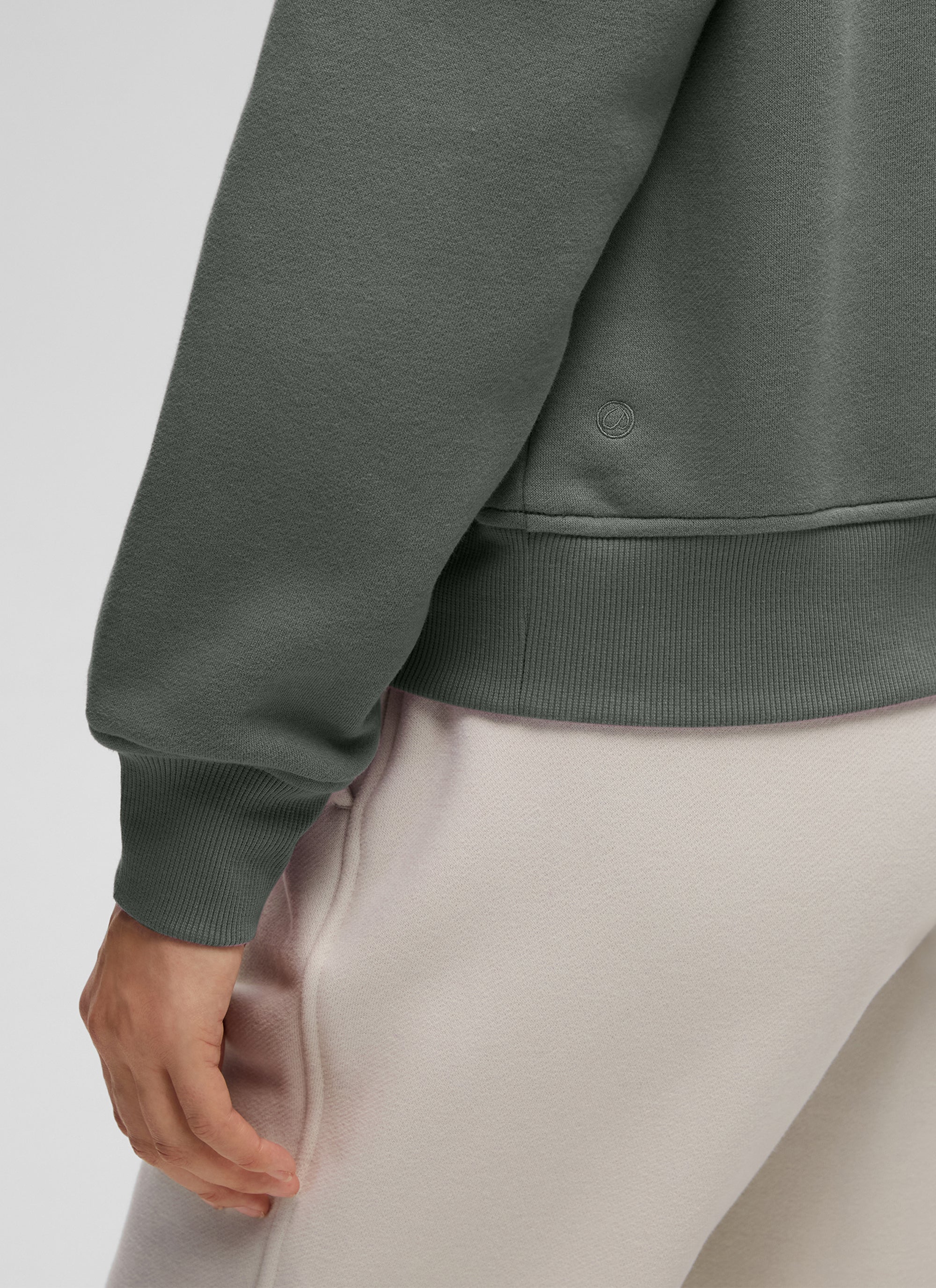 CRZ YOGA Damen Fleece Gefüttert Halber Reißverschluss Sweatshirt Grauer Salbei @model_info:Kerr
