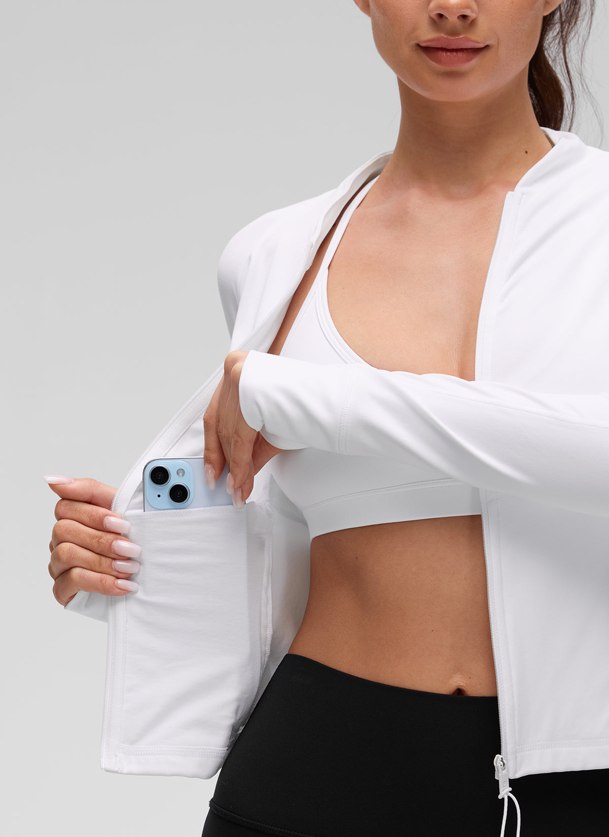 CRZ YOGA Damen Butterluxe V-Neck taillenlang Jacke mit Taschen Weiss