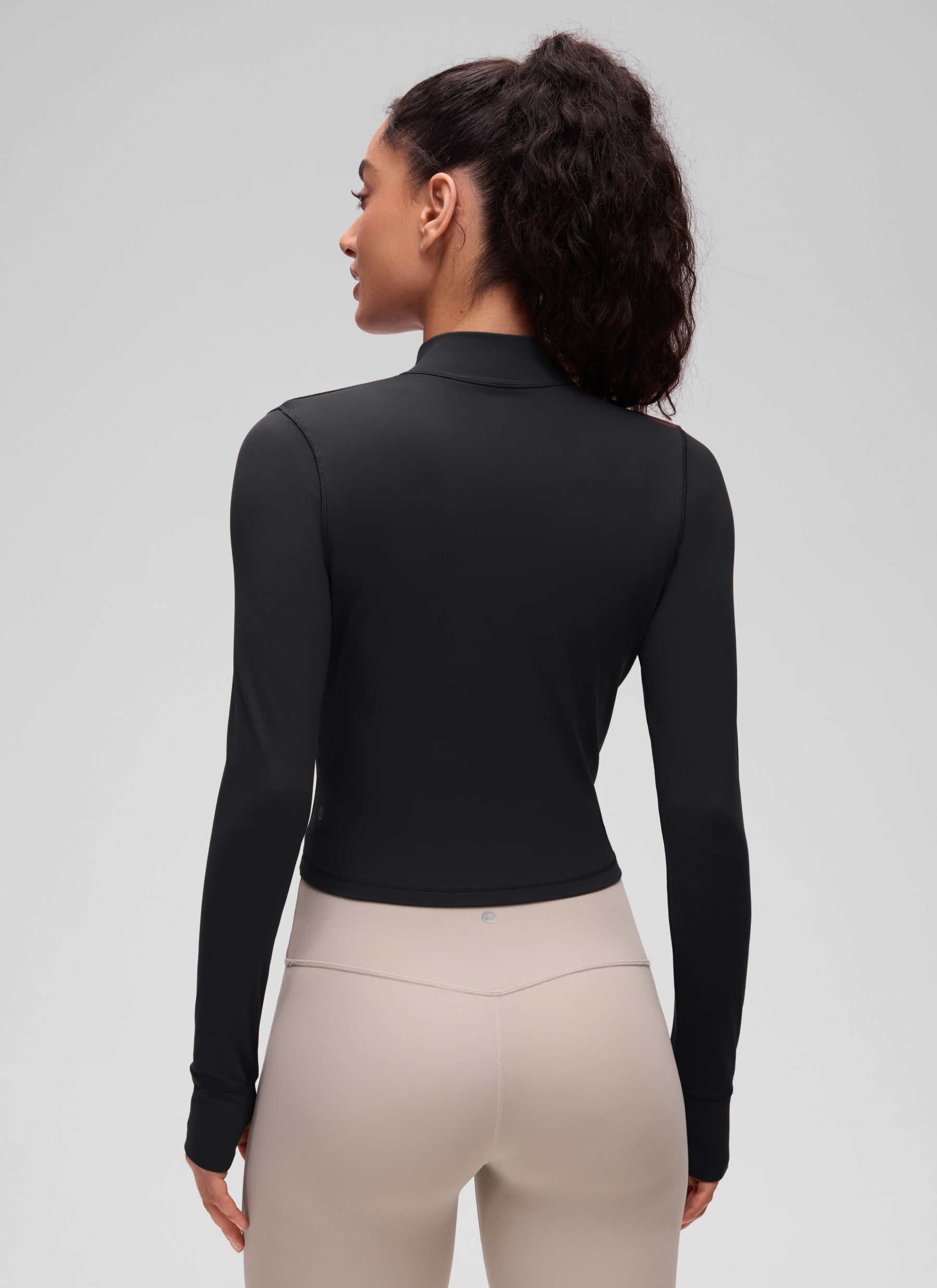 CRZ YOGA Damen Butterluxe Reißverschluss Cropped Jacke mit Daumenloch Schwarz