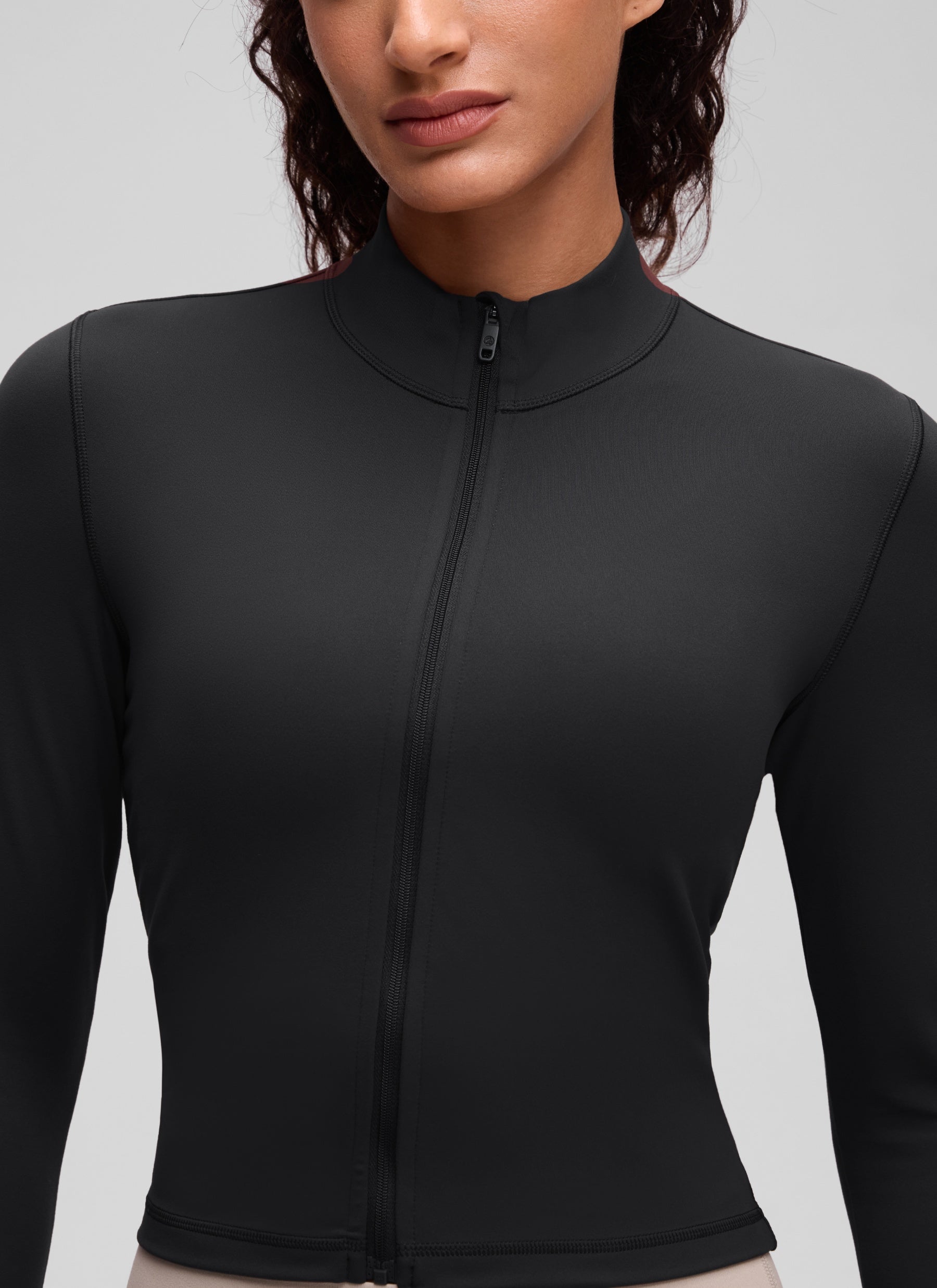 CRZ YOGA Damen Butterluxe Reißverschluss Cropped Jacke mit Daumenloch Schwarz