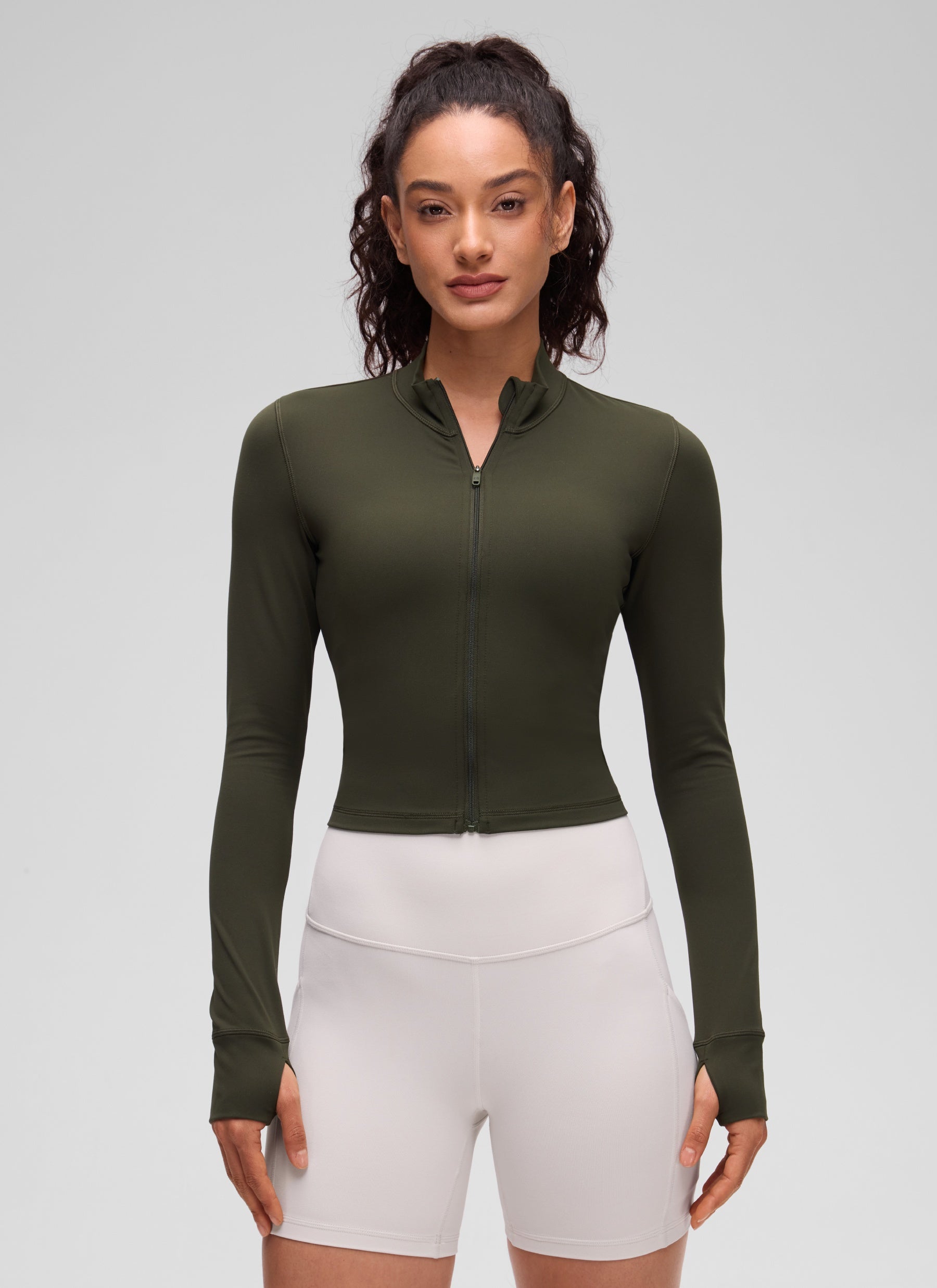 CRZ YOGA Damen Butterluxe Reißverschluss Cropped Jacke mit Daumenloch Olivgrün