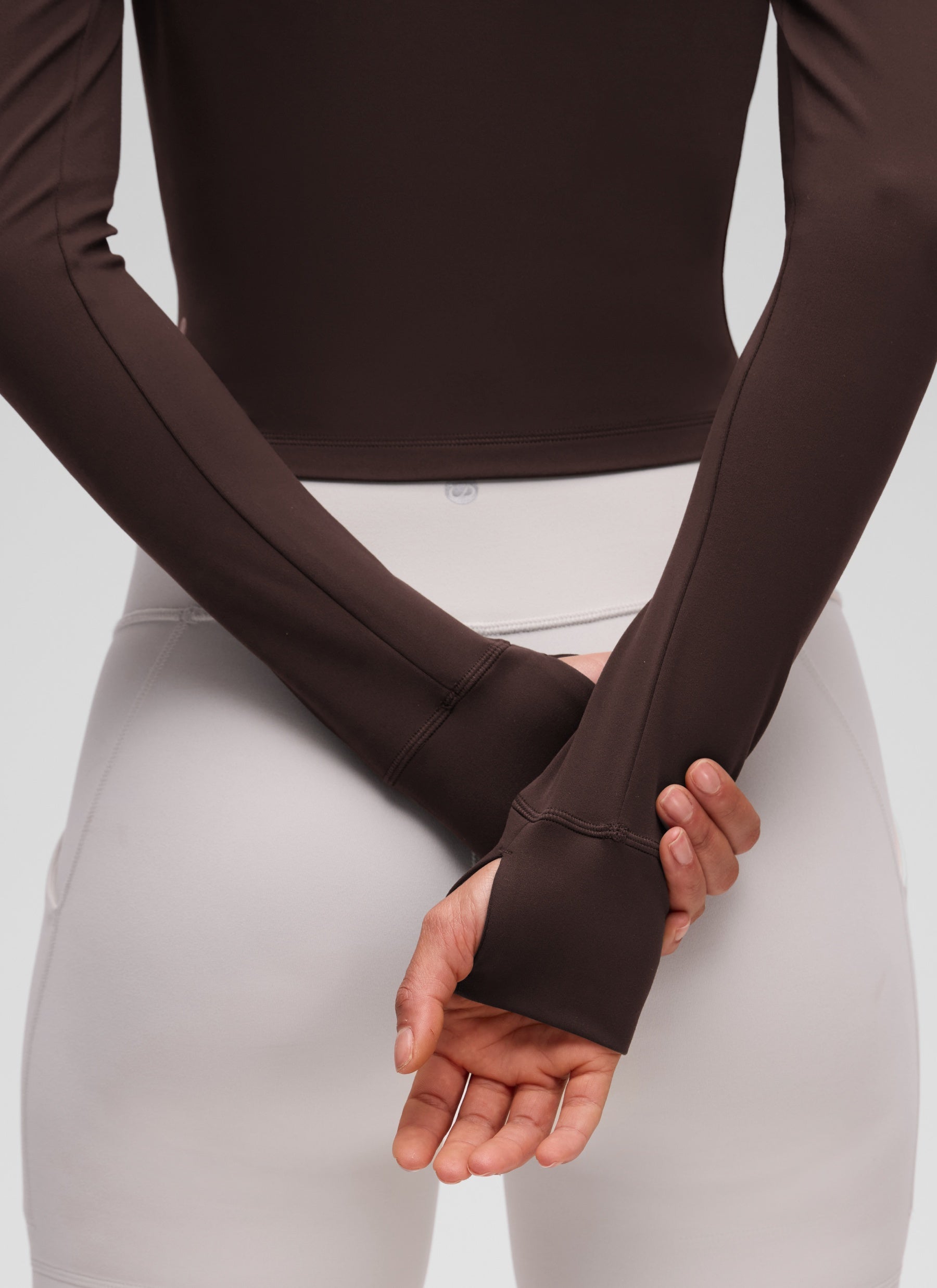 CRZ YOGA Damen Butterluxe Reißverschluss Cropped Jacke mit Daumenloch Heißes Fudge-Brown
