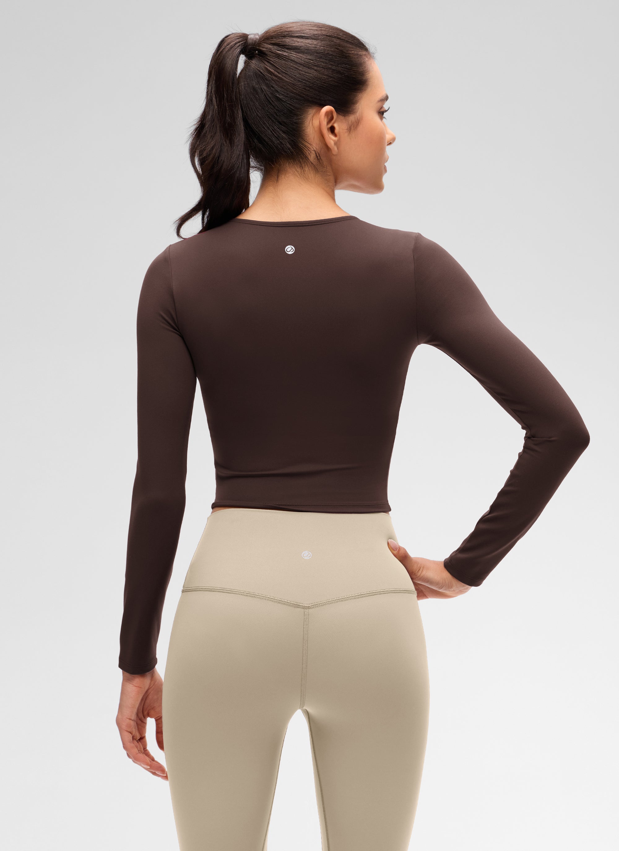 CRZ YOGA Damen Rundhalsausschnitte Leichtes Langarm Shirt Heißes Fudge-Brown