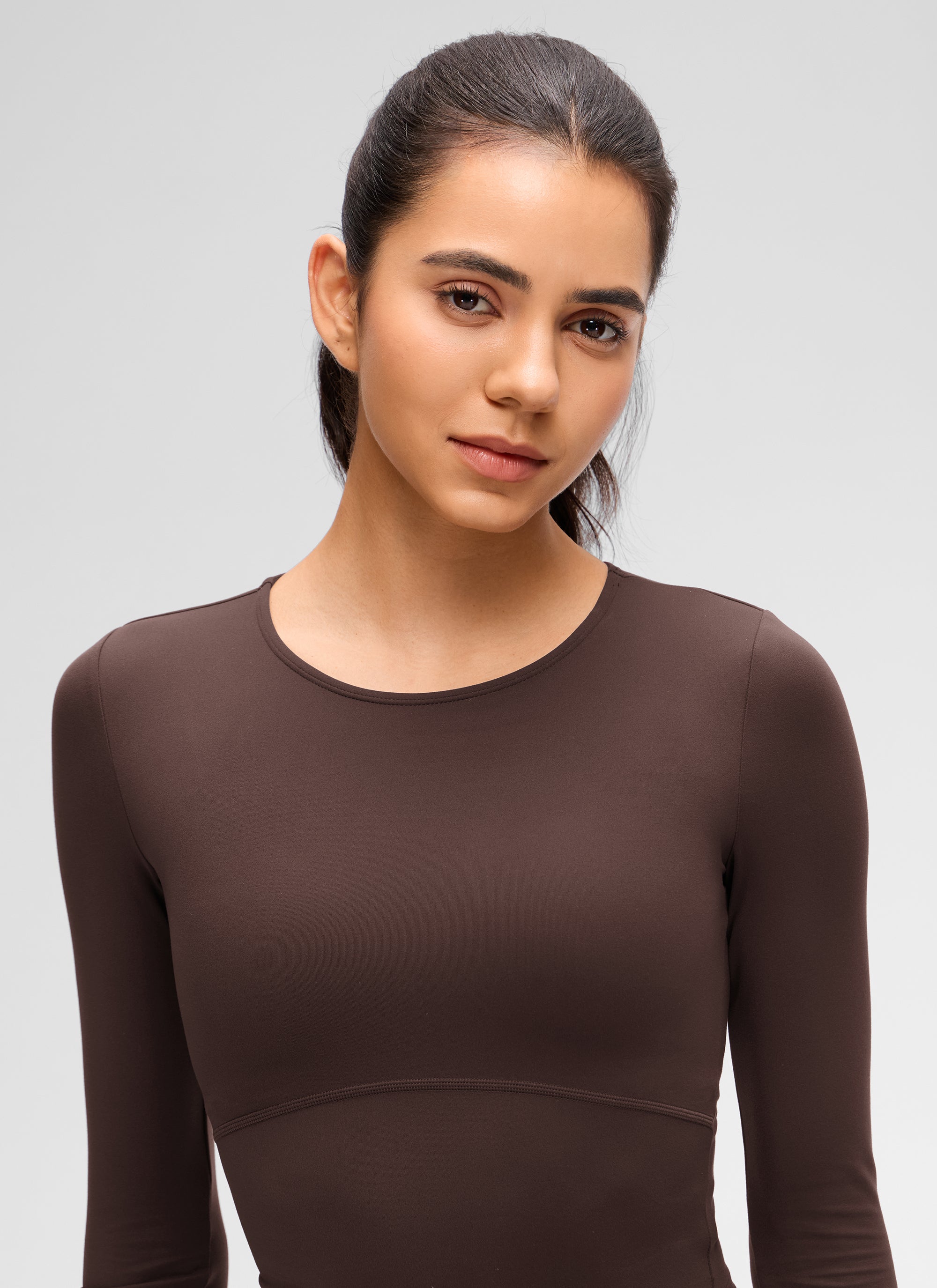 CRZ YOGA Damen Rundhalsausschnitte Leichtes Langarm Shirt Heißes Fudge-Brown