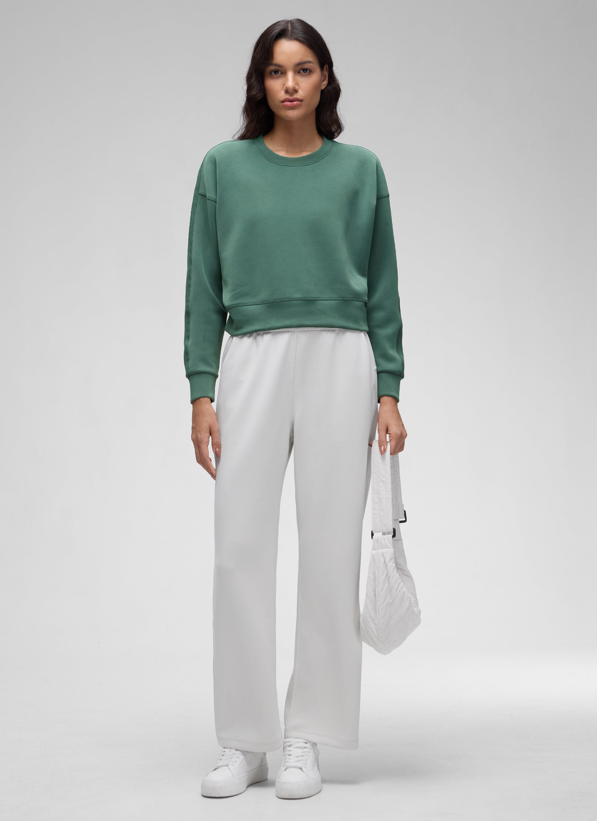 CRZ YOGA Damen SoftAura Oversized Rundhalsausschnitt Sweatshirt Dunkles Waldgrün @model_info:J